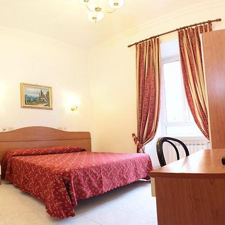 Hotel Euro Quiris Roma Exterior foto