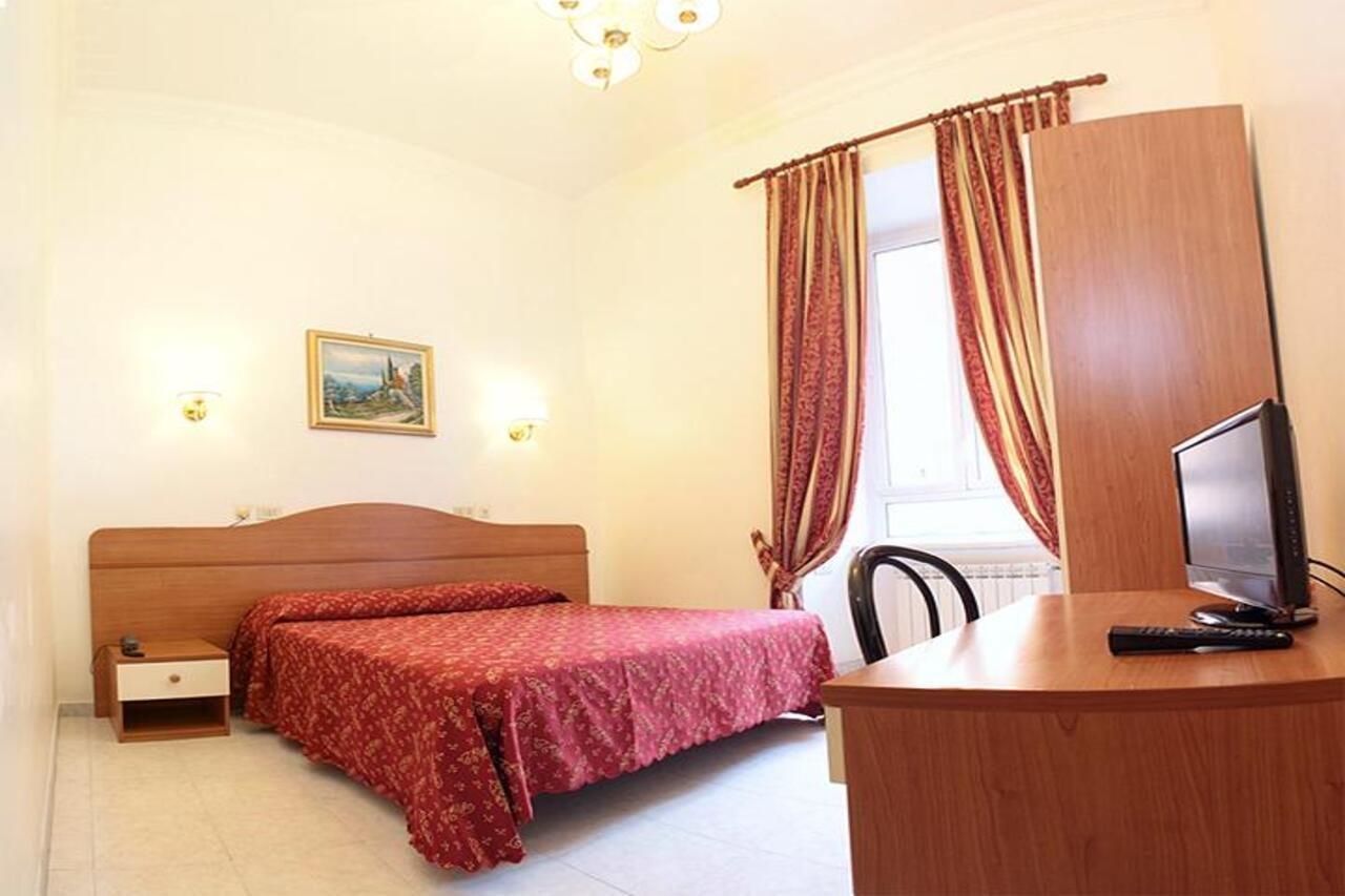 Hotel Euro Quiris Roma Exterior foto
